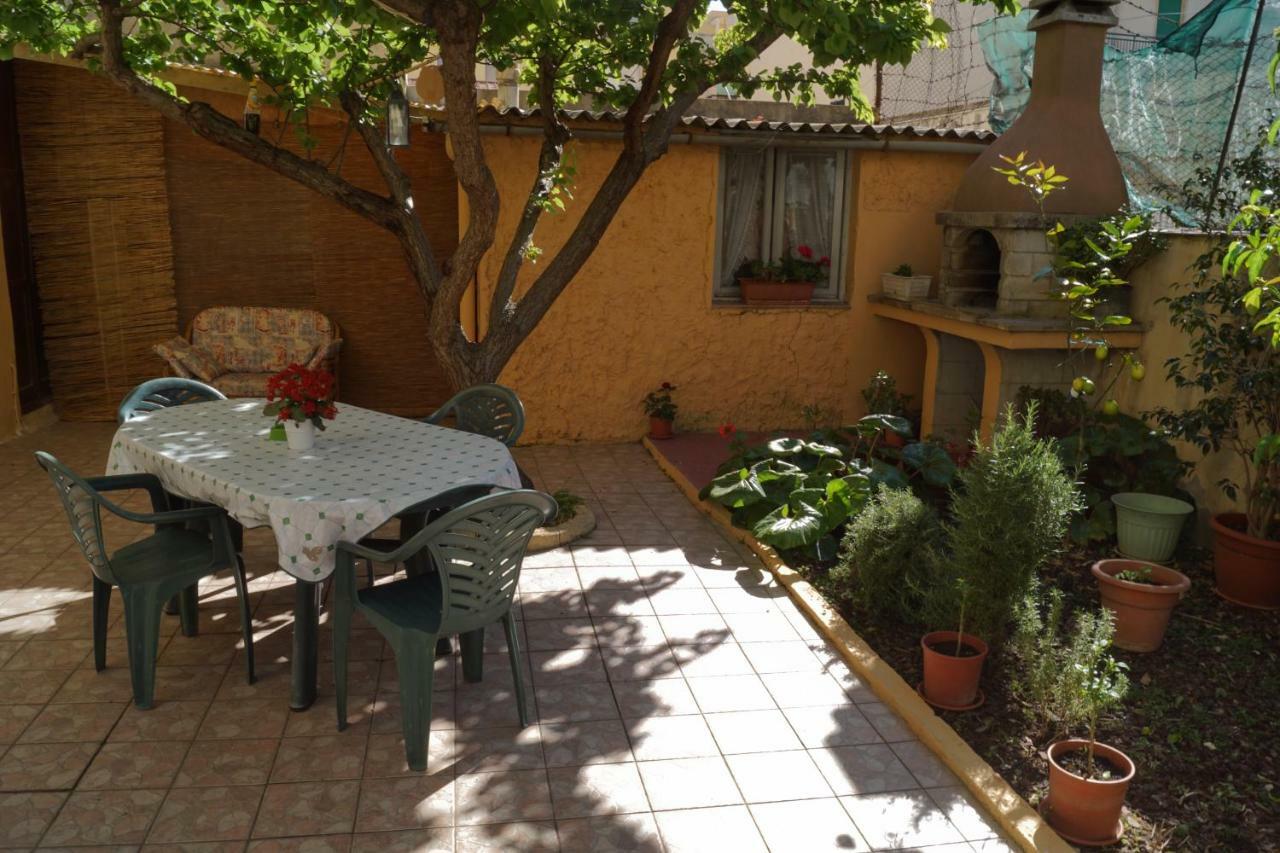 Bed And Breakfast Hibiscus Альгеро Экстерьер фото
