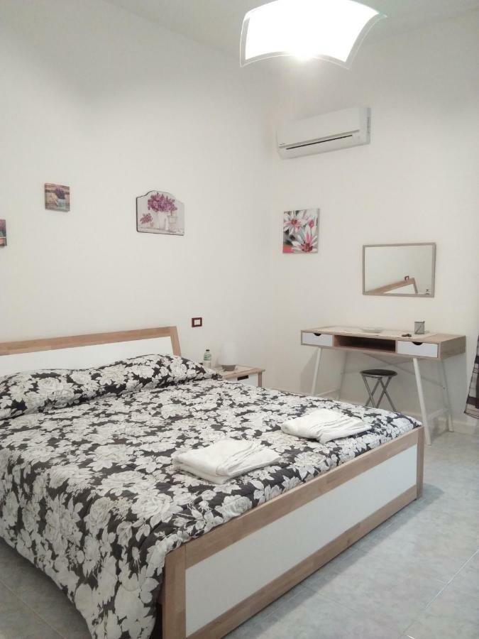Bed And Breakfast Hibiscus Альгеро Экстерьер фото