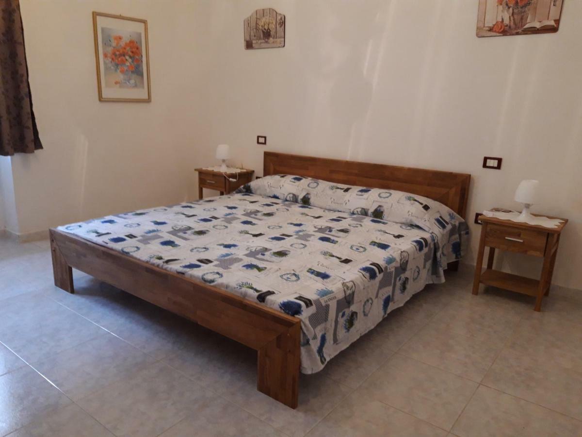 Bed And Breakfast Hibiscus Альгеро Экстерьер фото