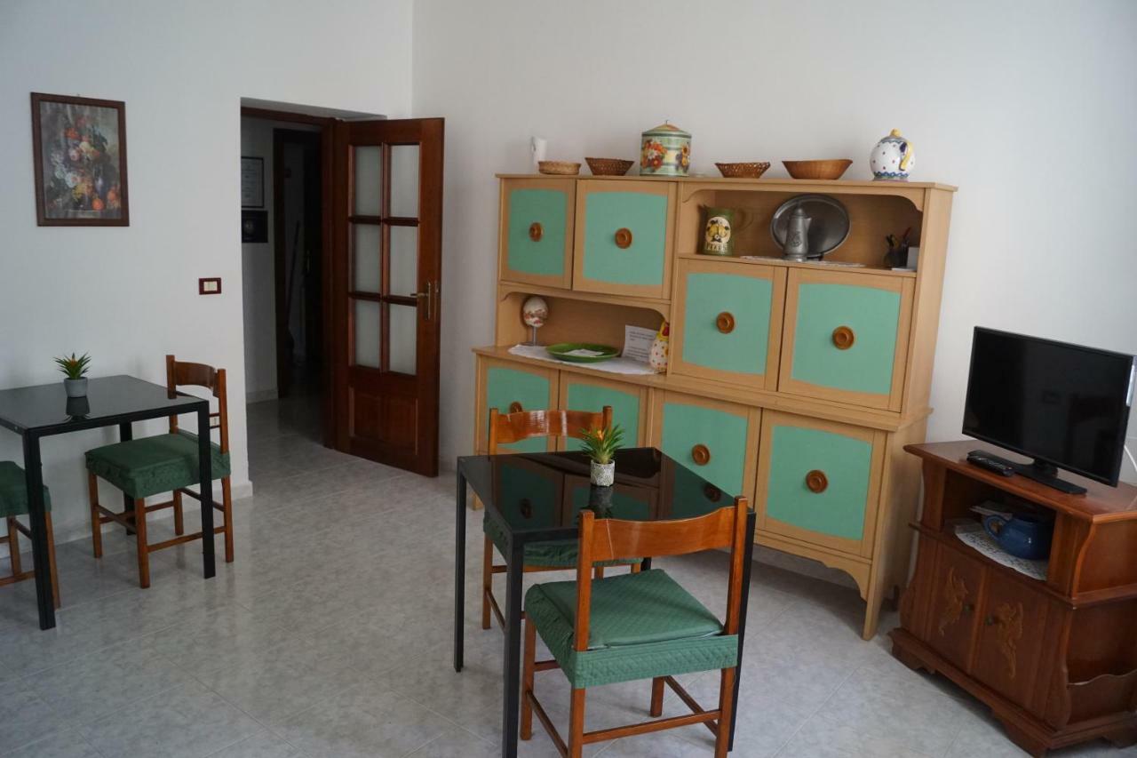 Bed And Breakfast Hibiscus Альгеро Экстерьер фото
